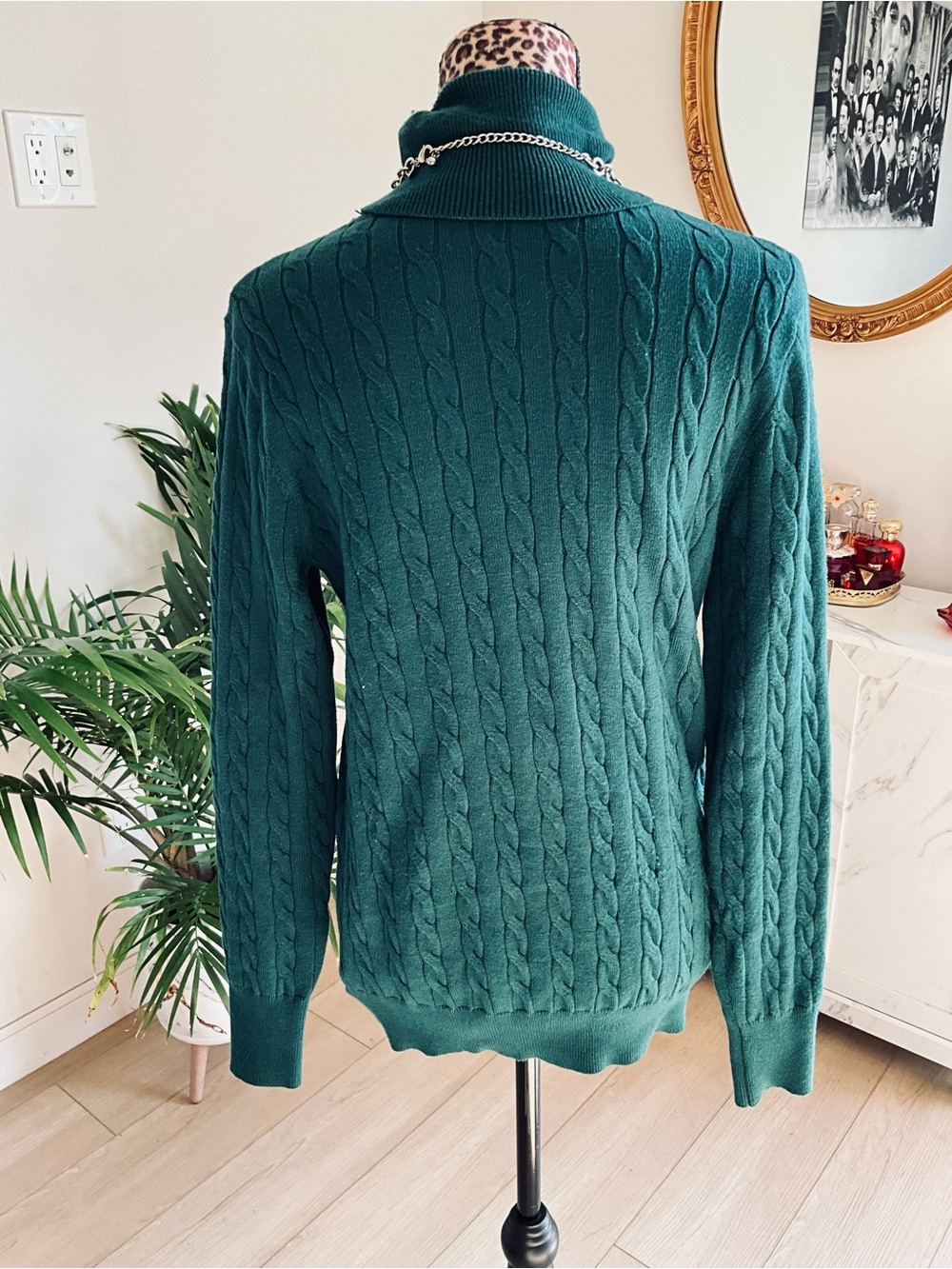 Green Pine Sweater - Picture 7 of 11